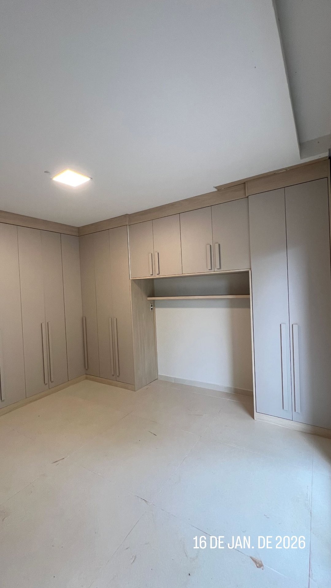 Projeto de quarto e closet planejado — MR Móveis Planejados